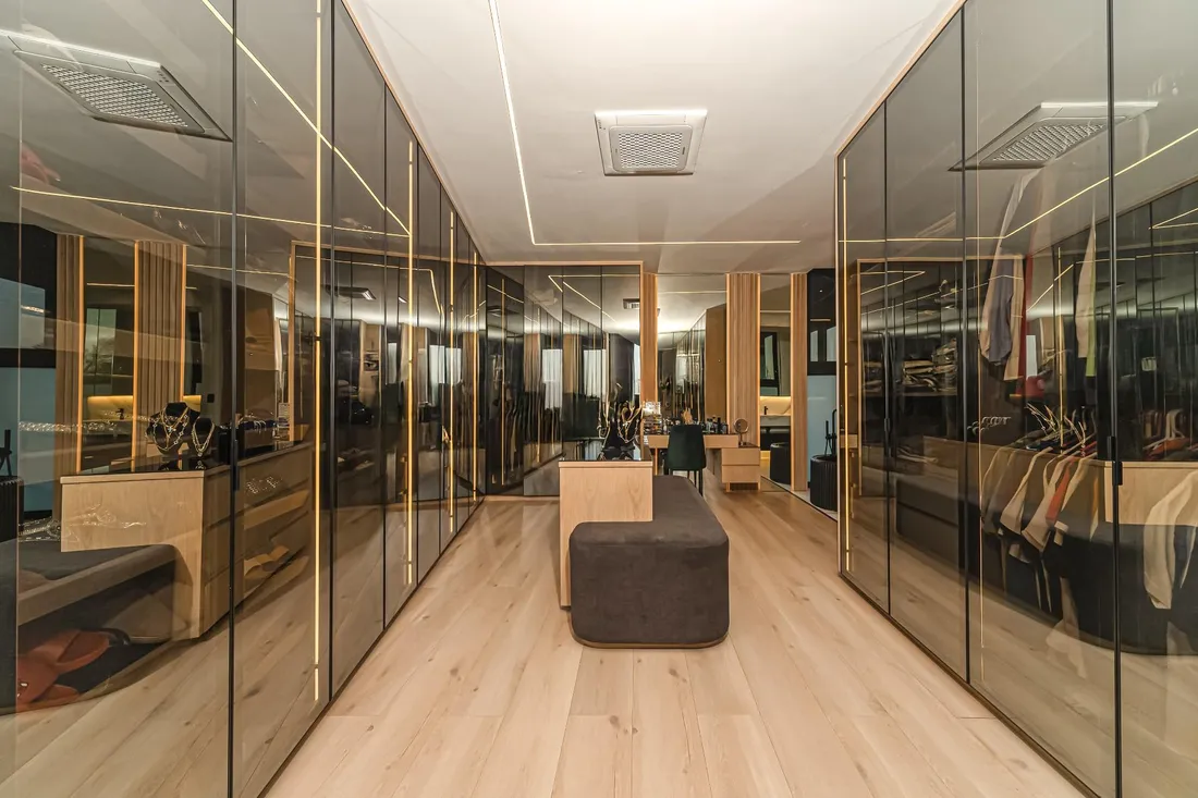 Dressing Space