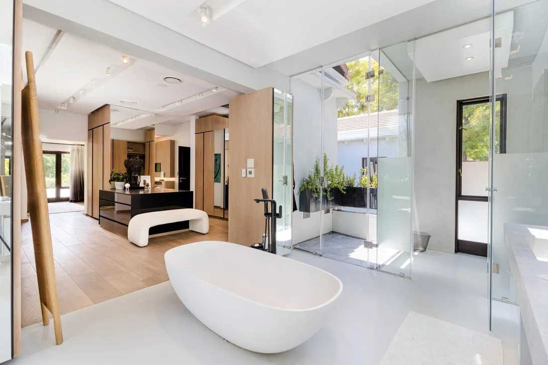 Dressing Space