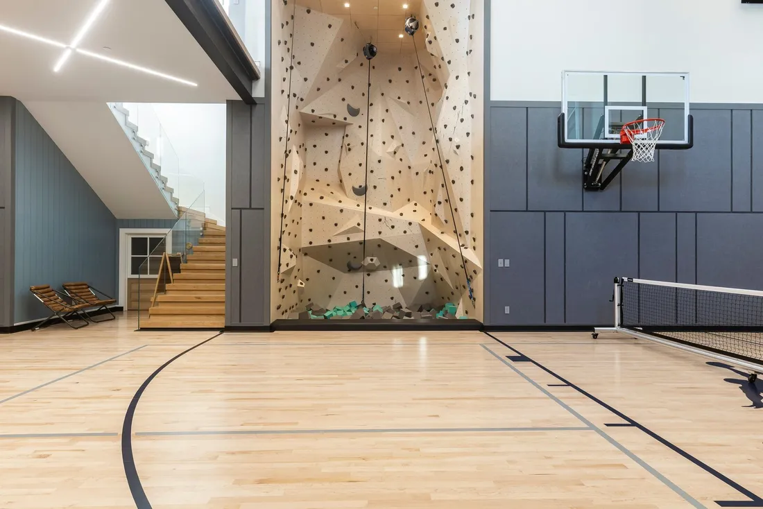 Indoor Court