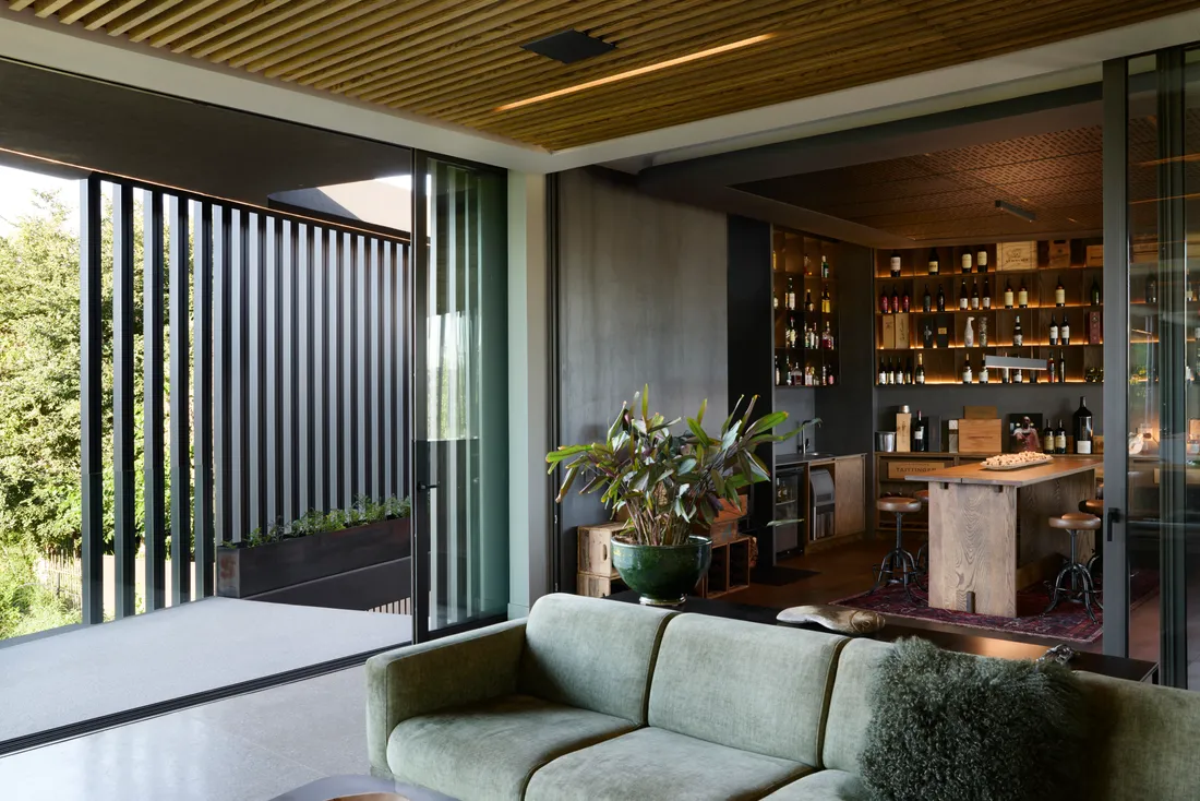 Bar Space