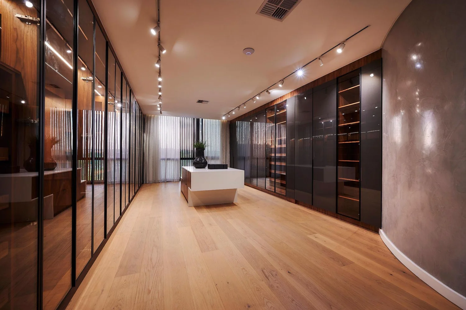 Dressing Space