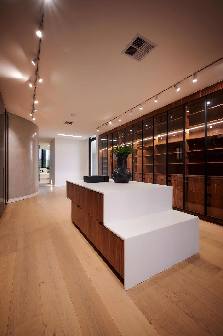 Dressing Space
