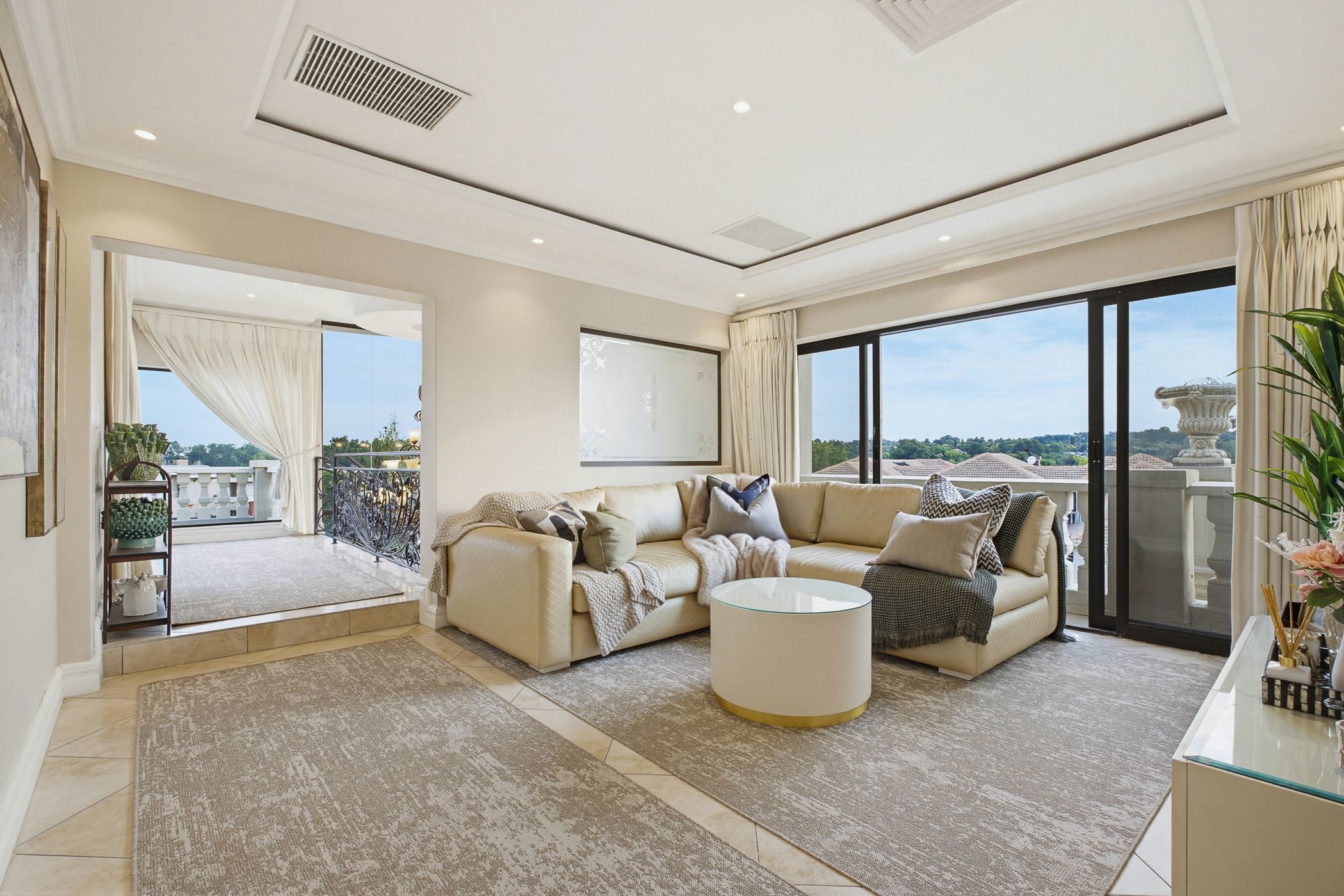 Pyjama Lounge
