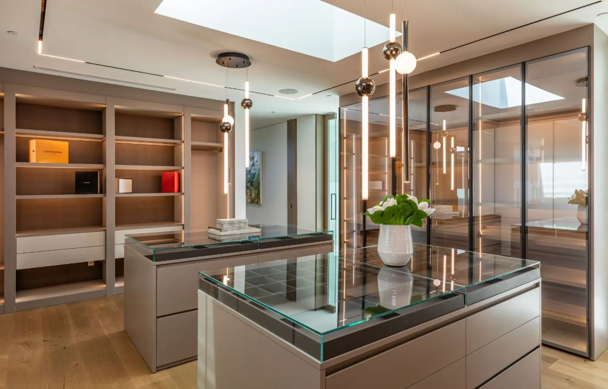 Dressing Space