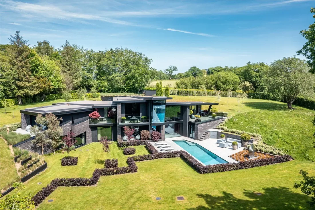 Shards Residence 🇬🇧