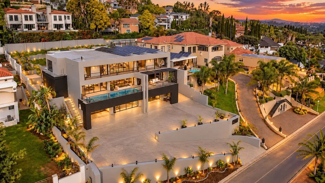 Modern Living, Endless Views in Woodhill Golf Estate 🇿🇦